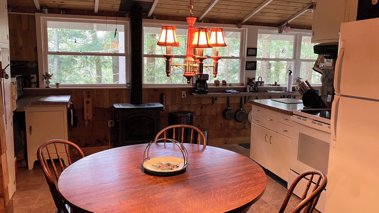 Photo of Kitchen in Lake Luzerne-Hadley