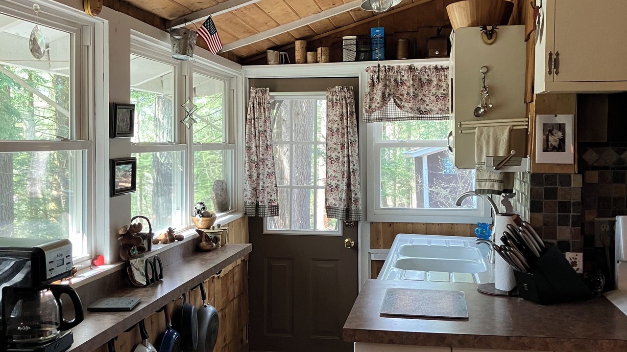 Photo of Kitchen in Lake Luzerne-Hadley