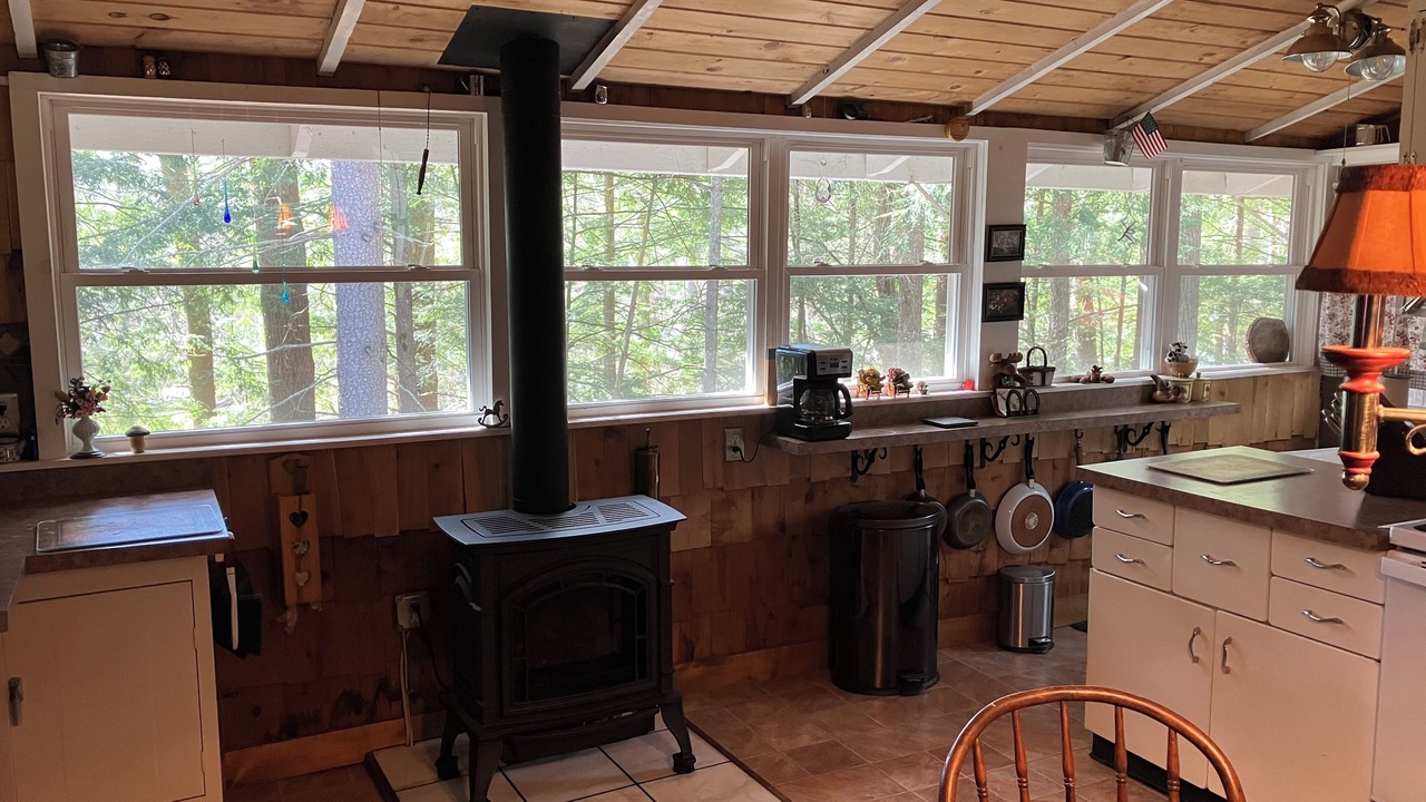 Photo of Kitchen in Lake Luzerne-Hadley