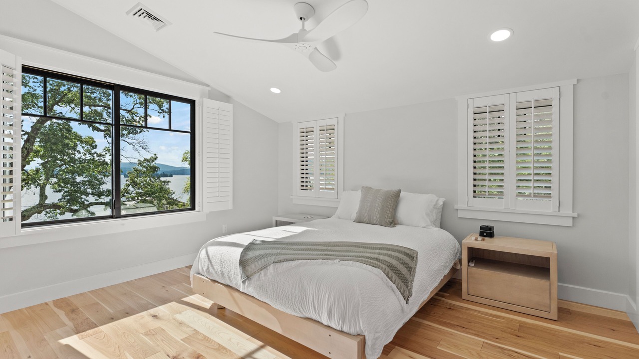 Photo of Bedroom in Lake George