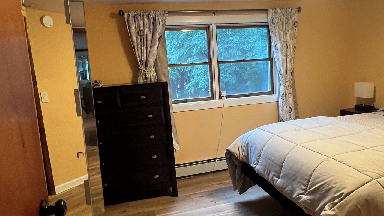Photo of Bedroom in Mount Marion