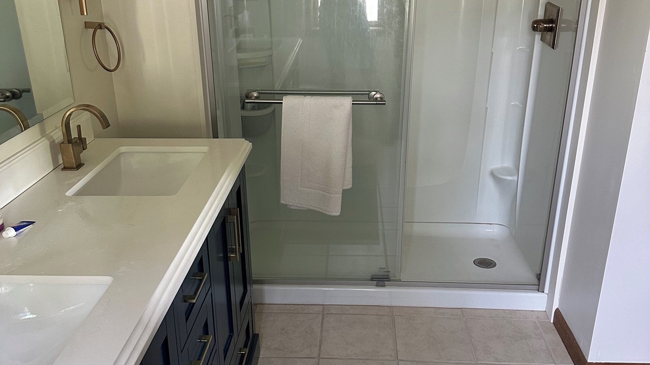 Photo of Bathroom in Cleverdale