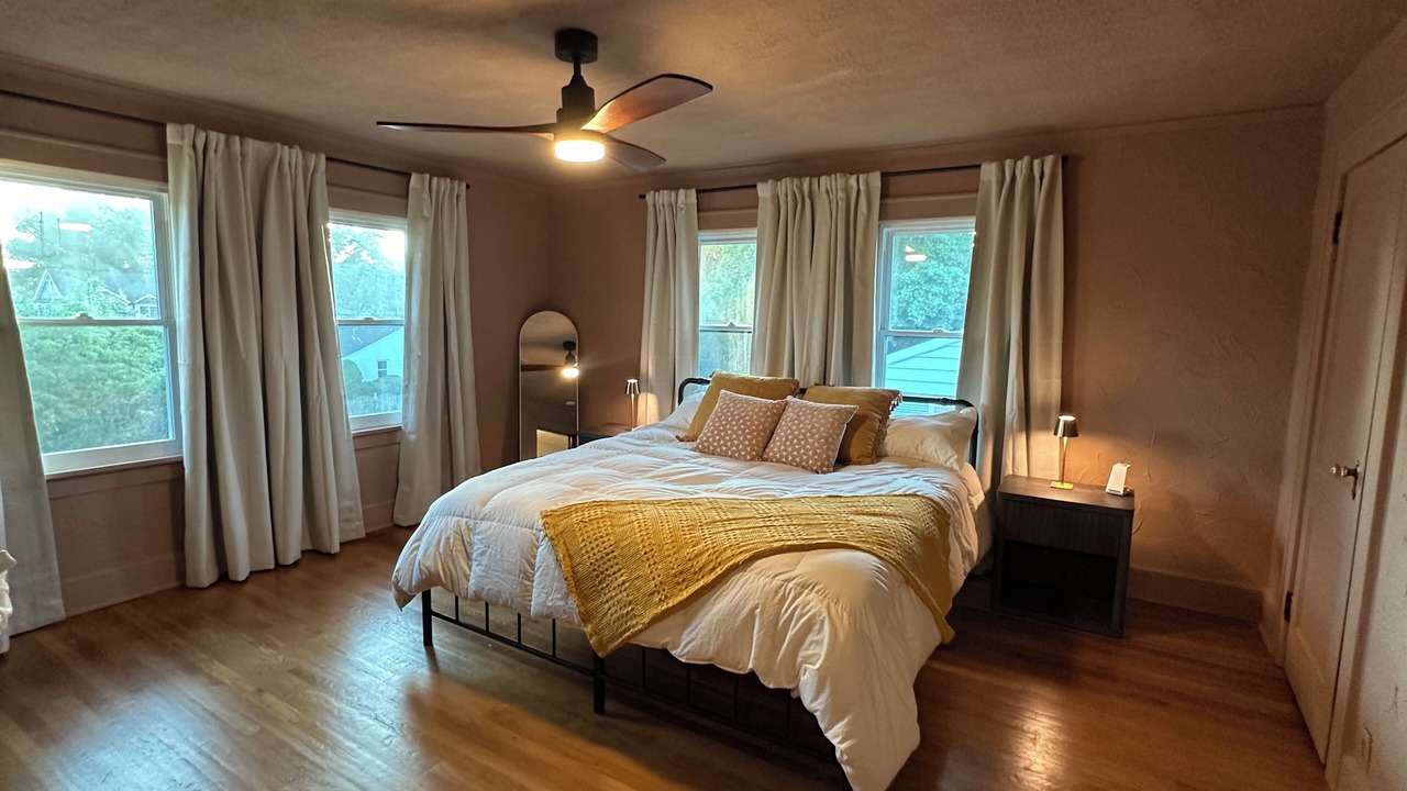 Photo of Bedroom in Red Bank