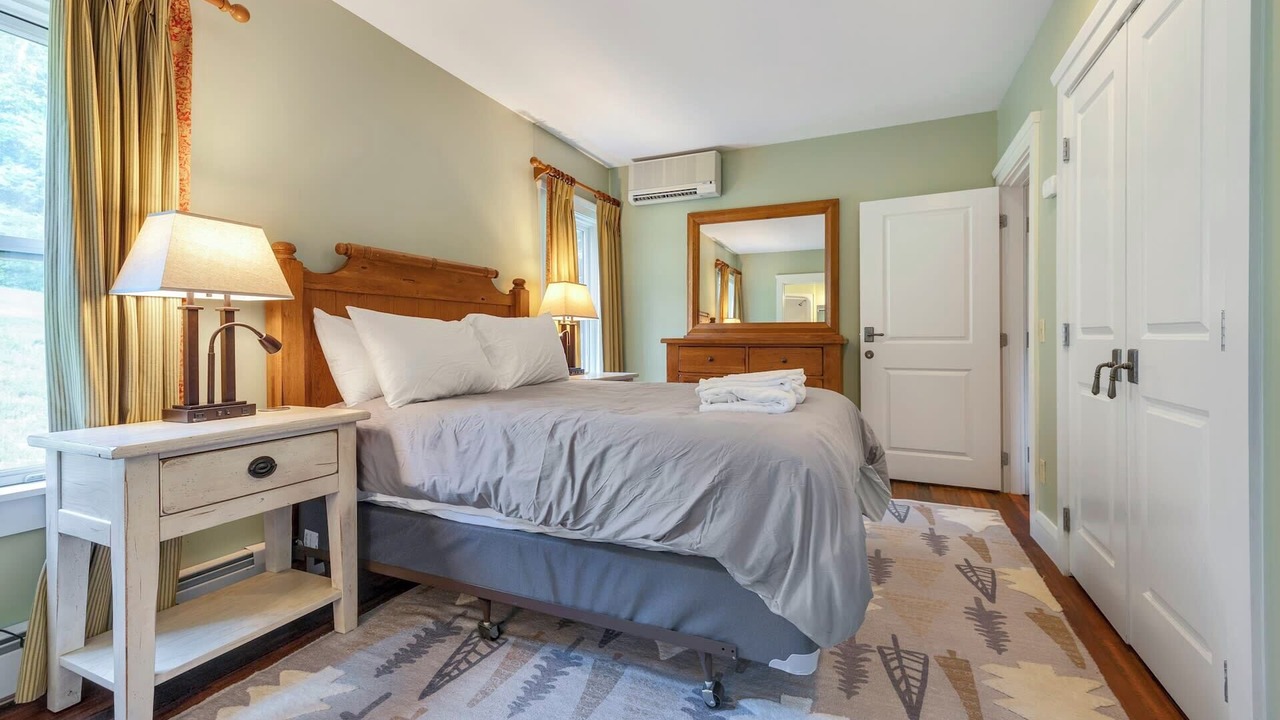 Photo of Bedroom in Proctorsville