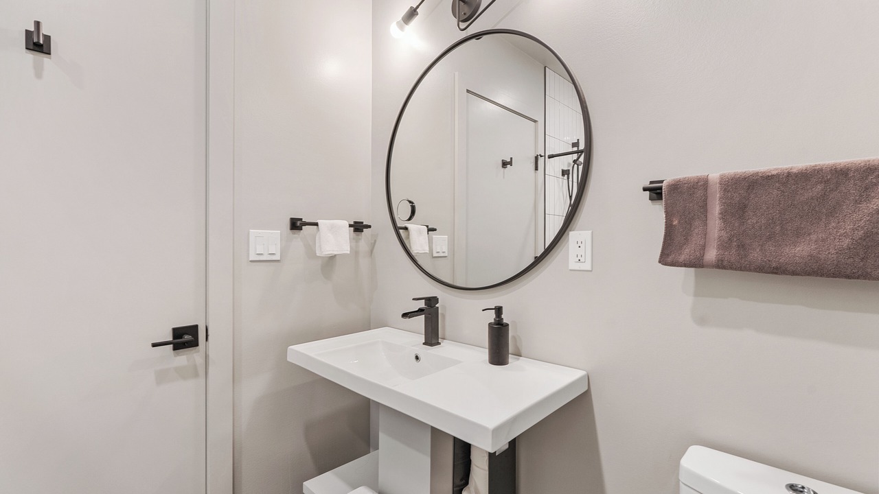 Photo of Bathroom in Castleton