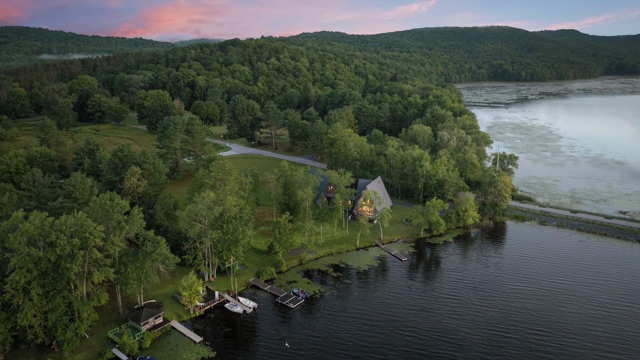 Photo of Outdoor in Castleton