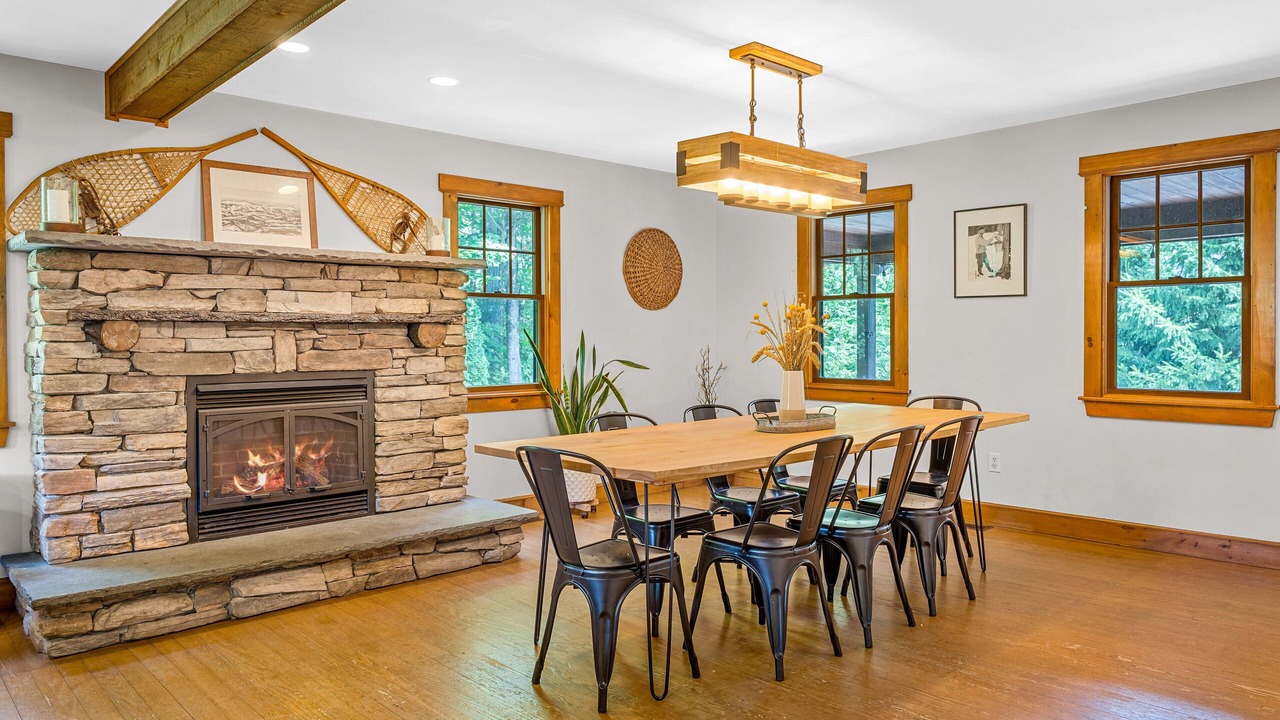 Photo of Livingroom in Pittsfield