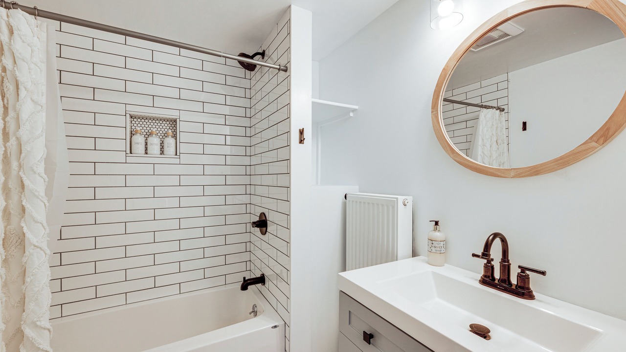 Photo of Bathroom in Center Conway
