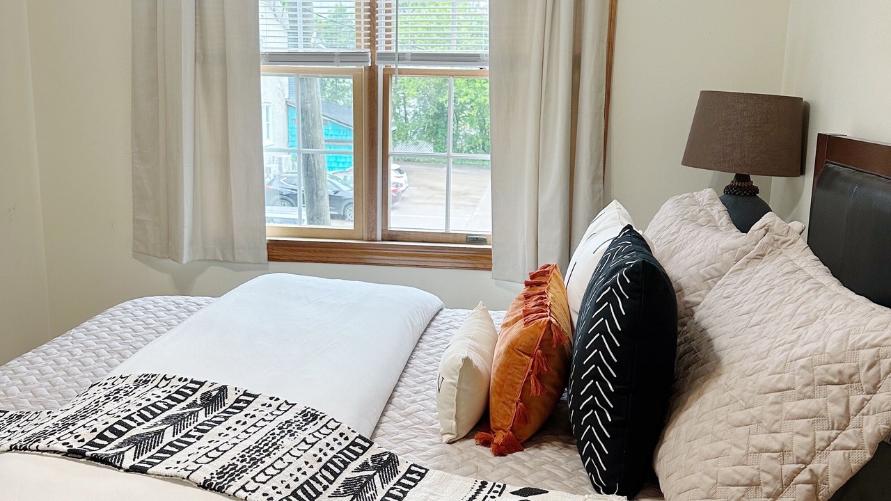 Photo of Bedroom in Lorton