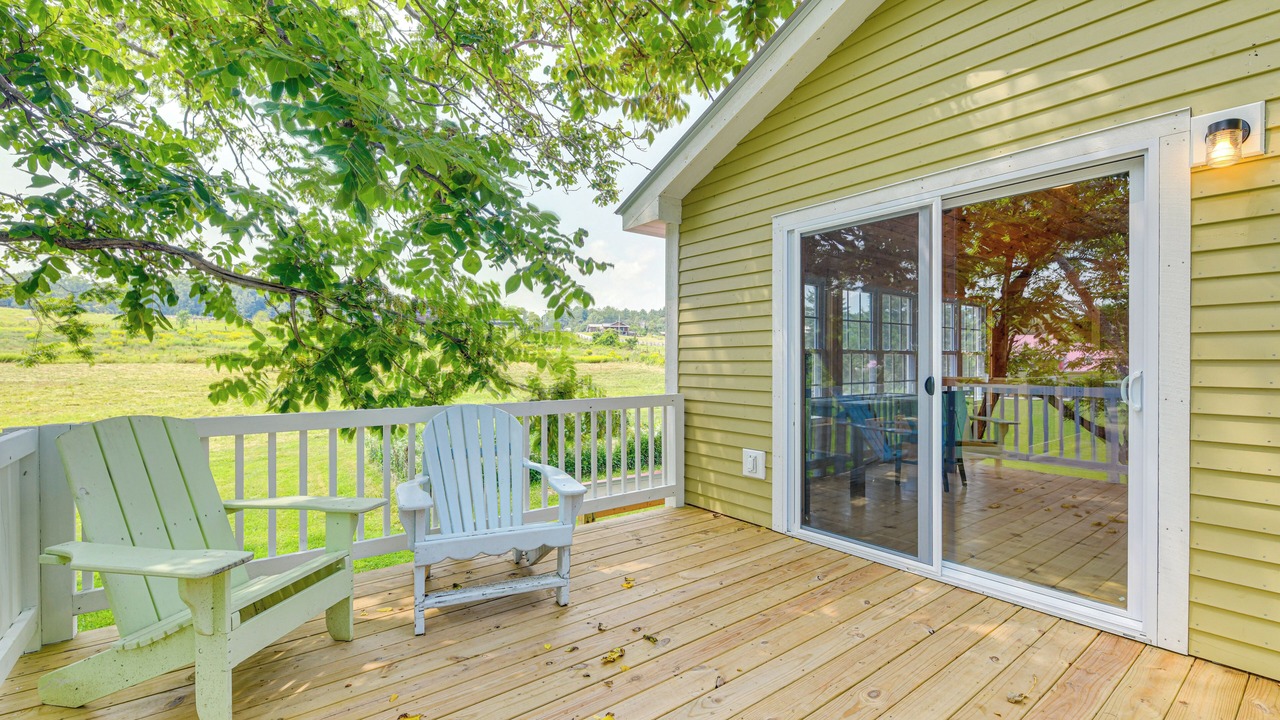 Photo of Patio Balcony in Port Henry