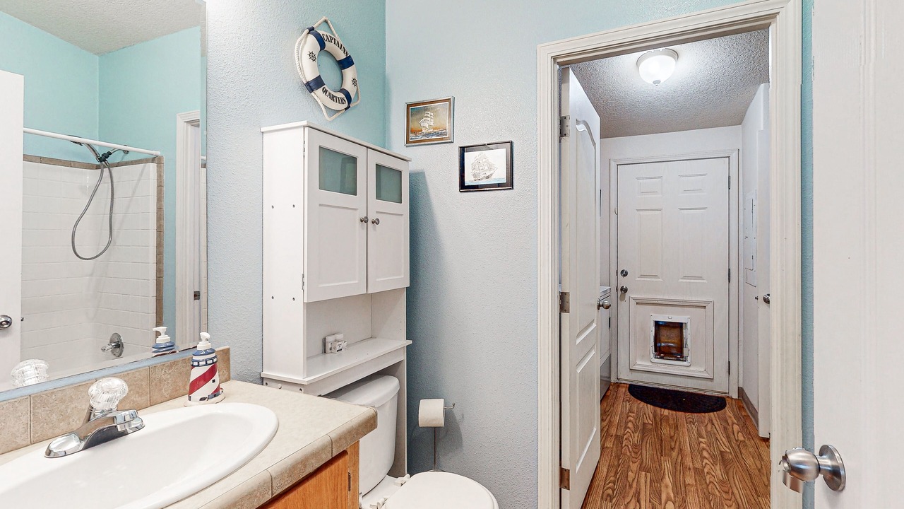 Photo of Bathroom in Winchester Bay