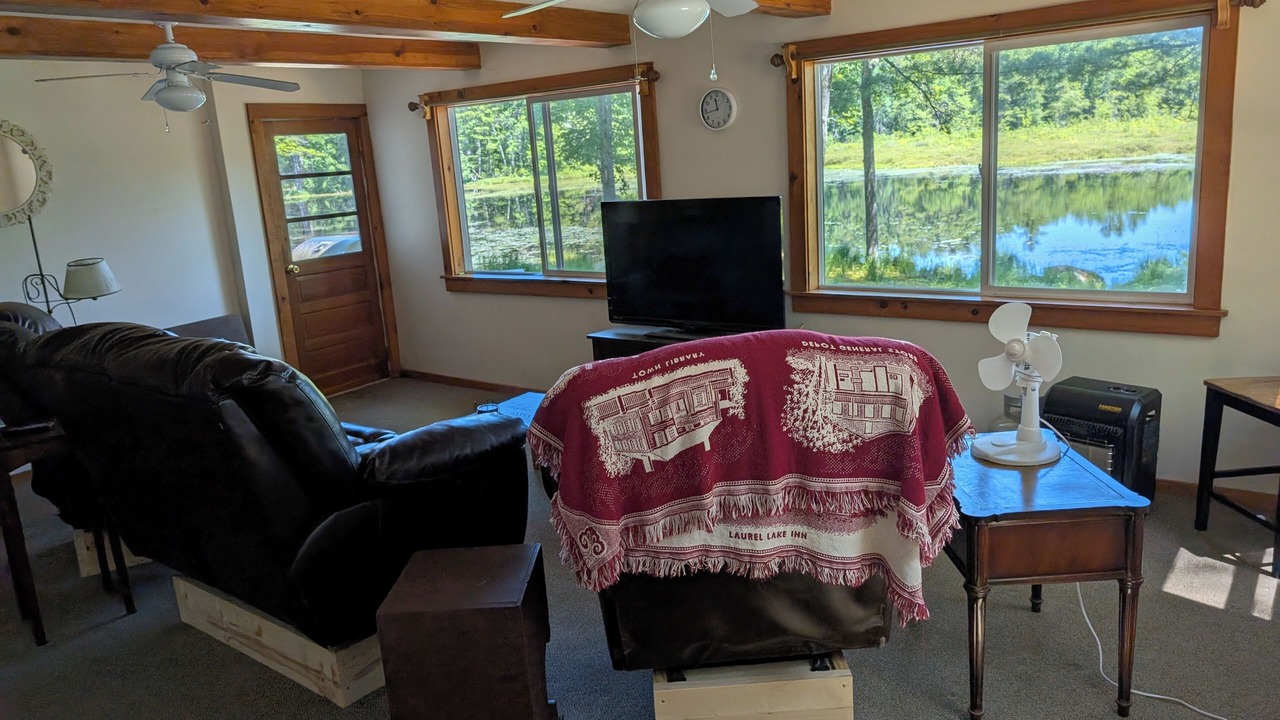 Photo of Livingroom in Fitzwilliam