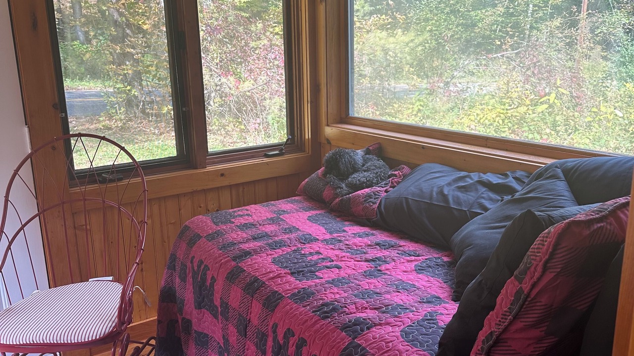 Photo of Bedroom in Olmstedville