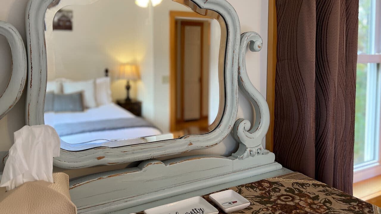 Photo of Bedroom in Clarendon