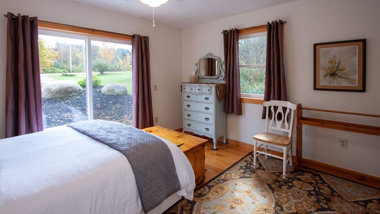 Photo of Bedroom in Clarendon