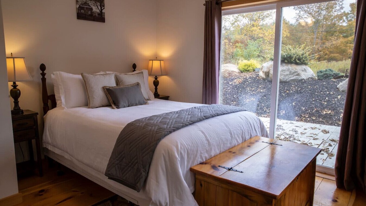 Photo of Bedroom in Clarendon