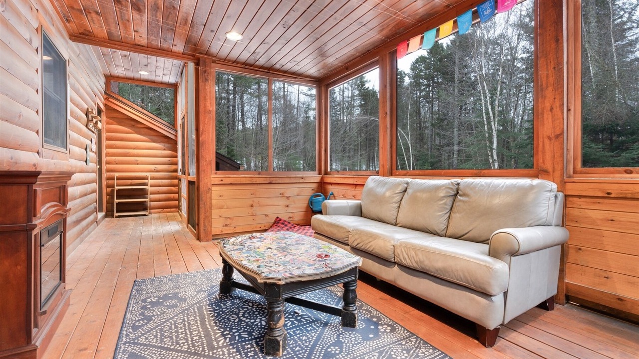 Photo of Livingroom in Bethel