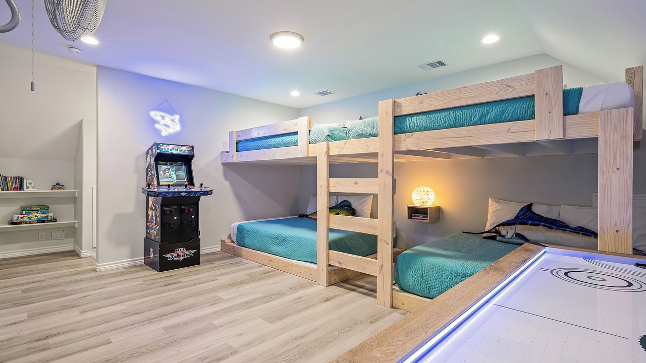 Photo of Bedroom in Crystal Beach