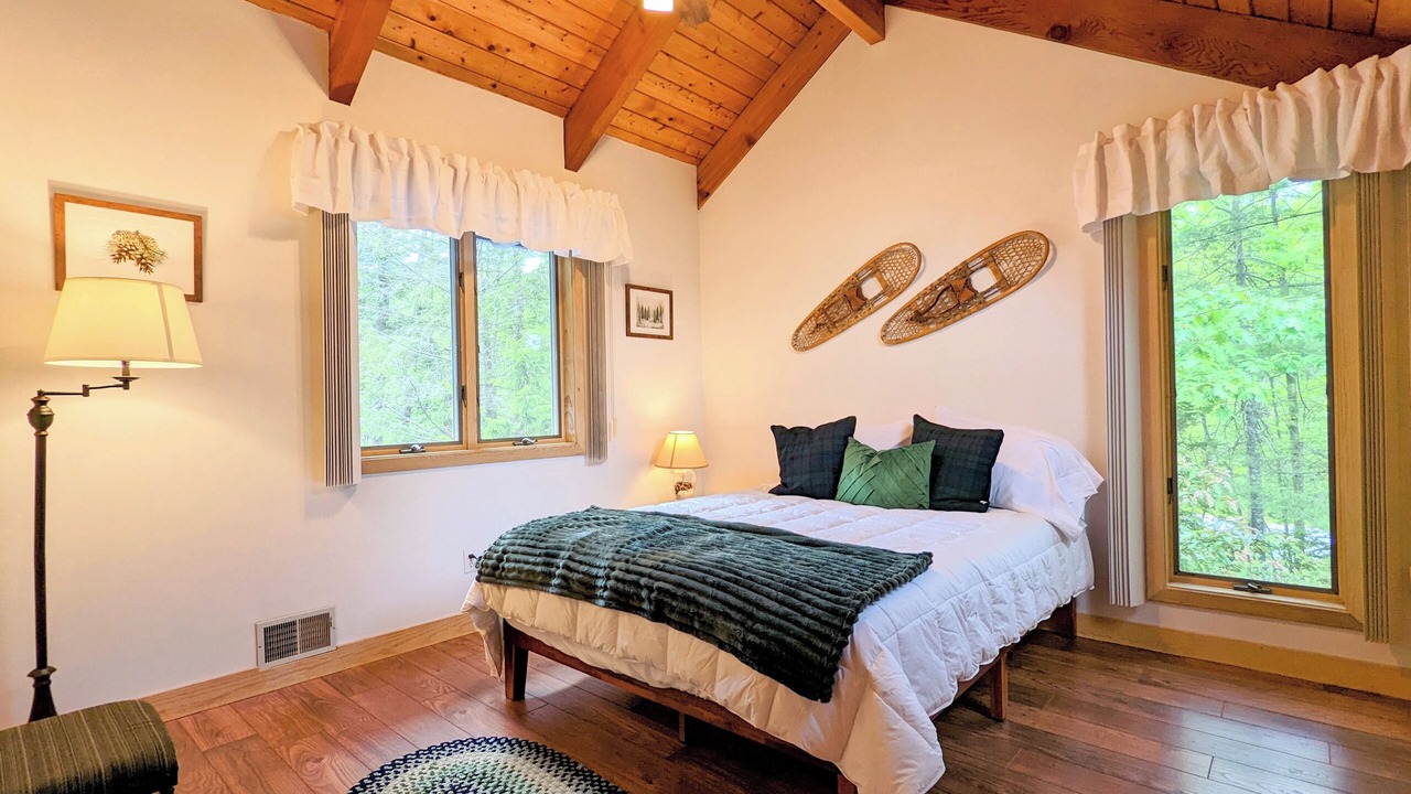 Photo of Bedroom in Sunapee