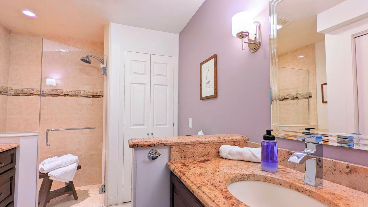Photo of Bathroom in Sunapee