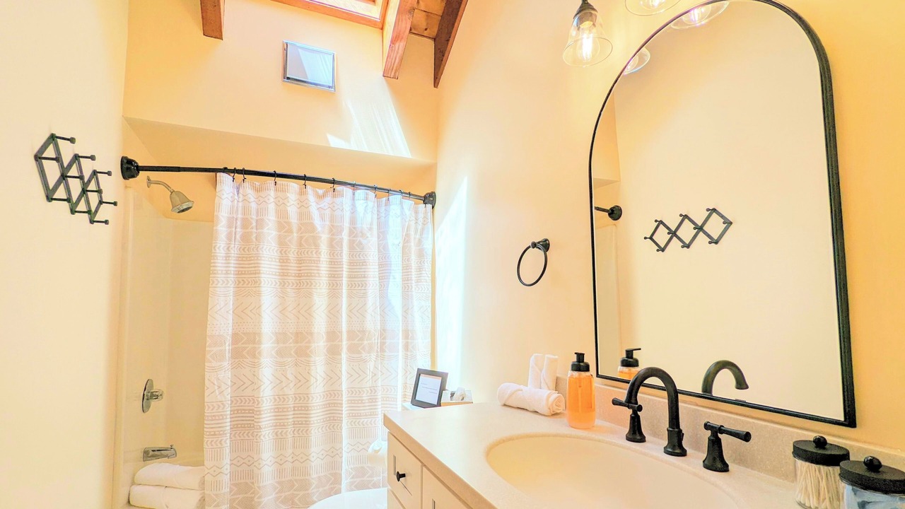 Photo of Bathroom in Sunapee