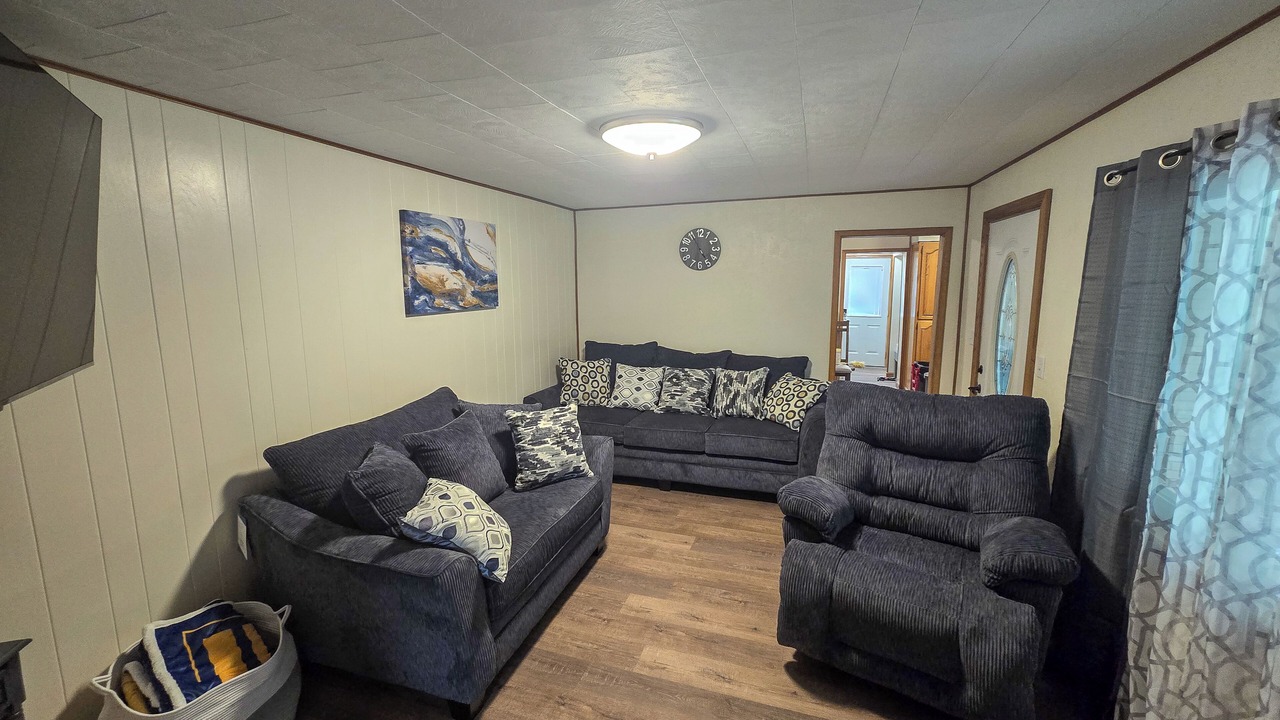 Photo of Livingroom in Dellslow