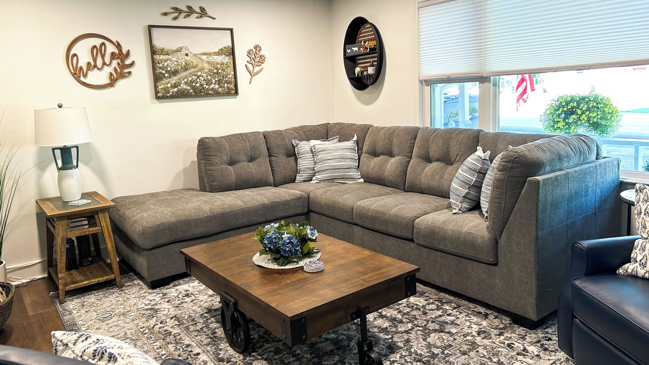 Photo of Livingroom in Marilla