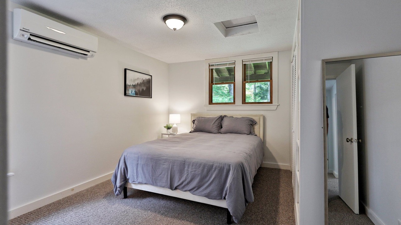 Photo of Bedroom in East Haven  Rutland County
