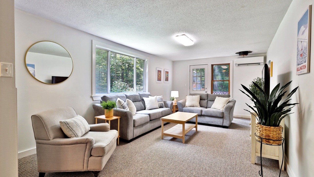 Photo of Livingroom in East Haven  Rutland County