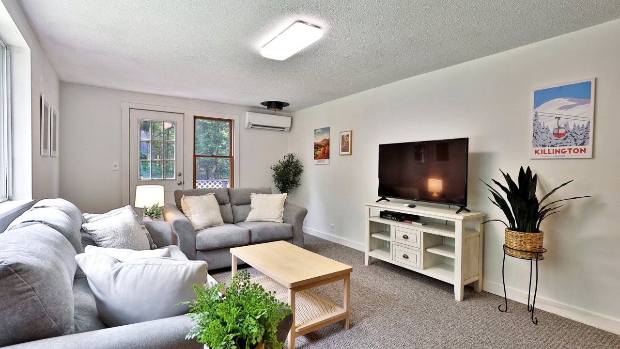 Photo of Livingroom in East Haven  Rutland County