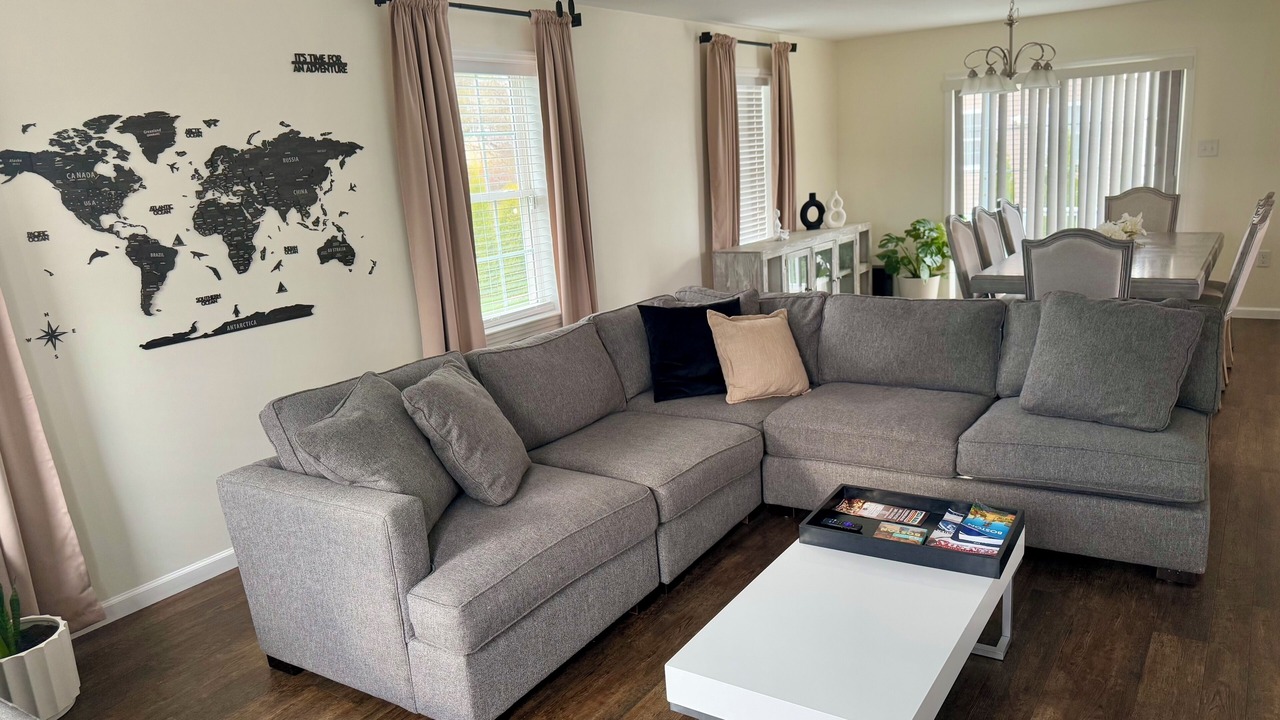 Photo of Livingroom in Brockton
