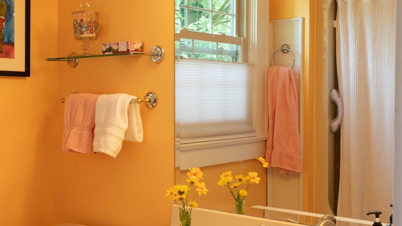 Photo of Bathroom in Lewisburg