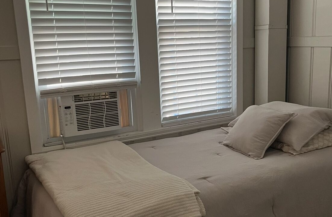 Photo of Bedroom in Oaklyn