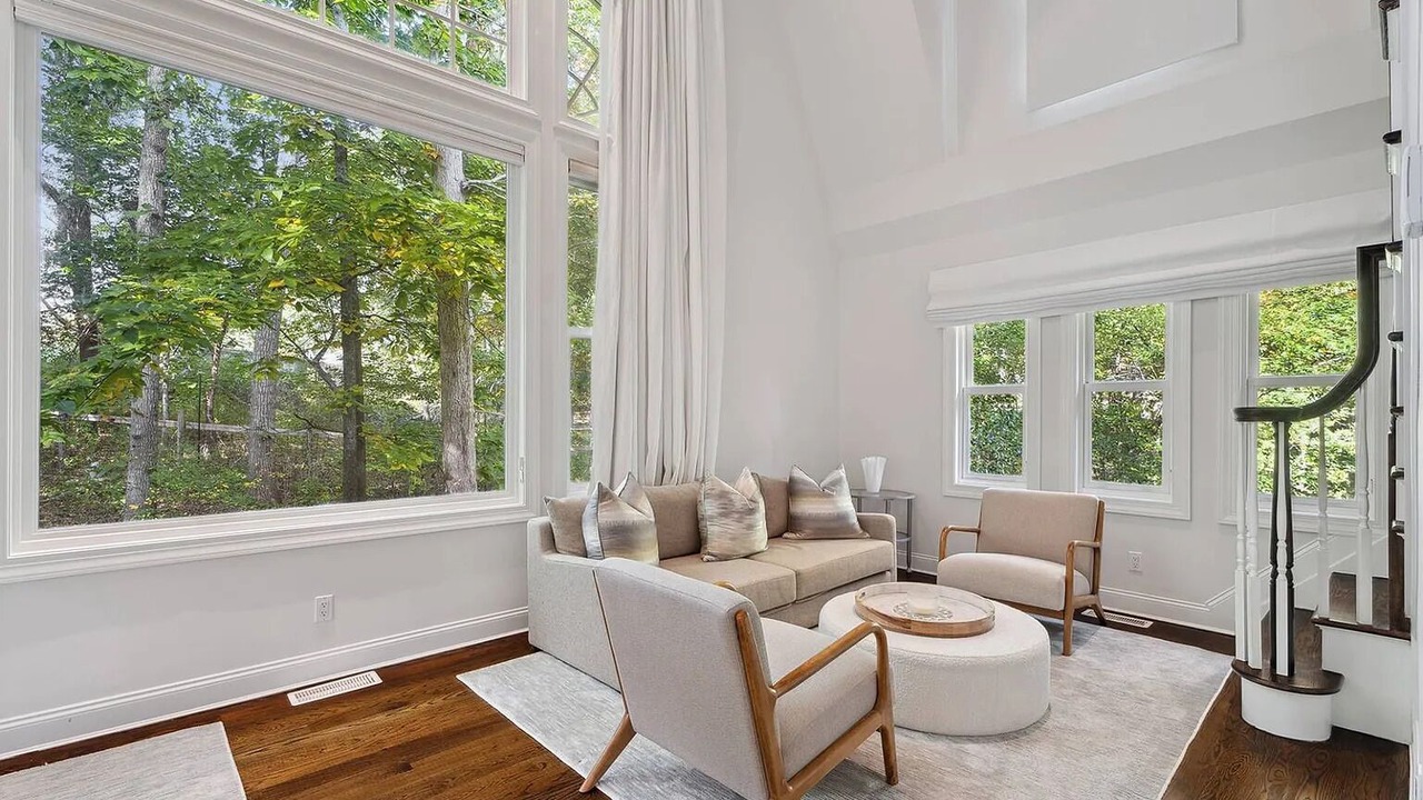 Photo of Livingroom in Water Mill