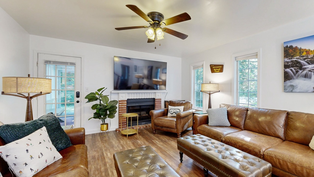 Photo of Livingroom in Birch Hill