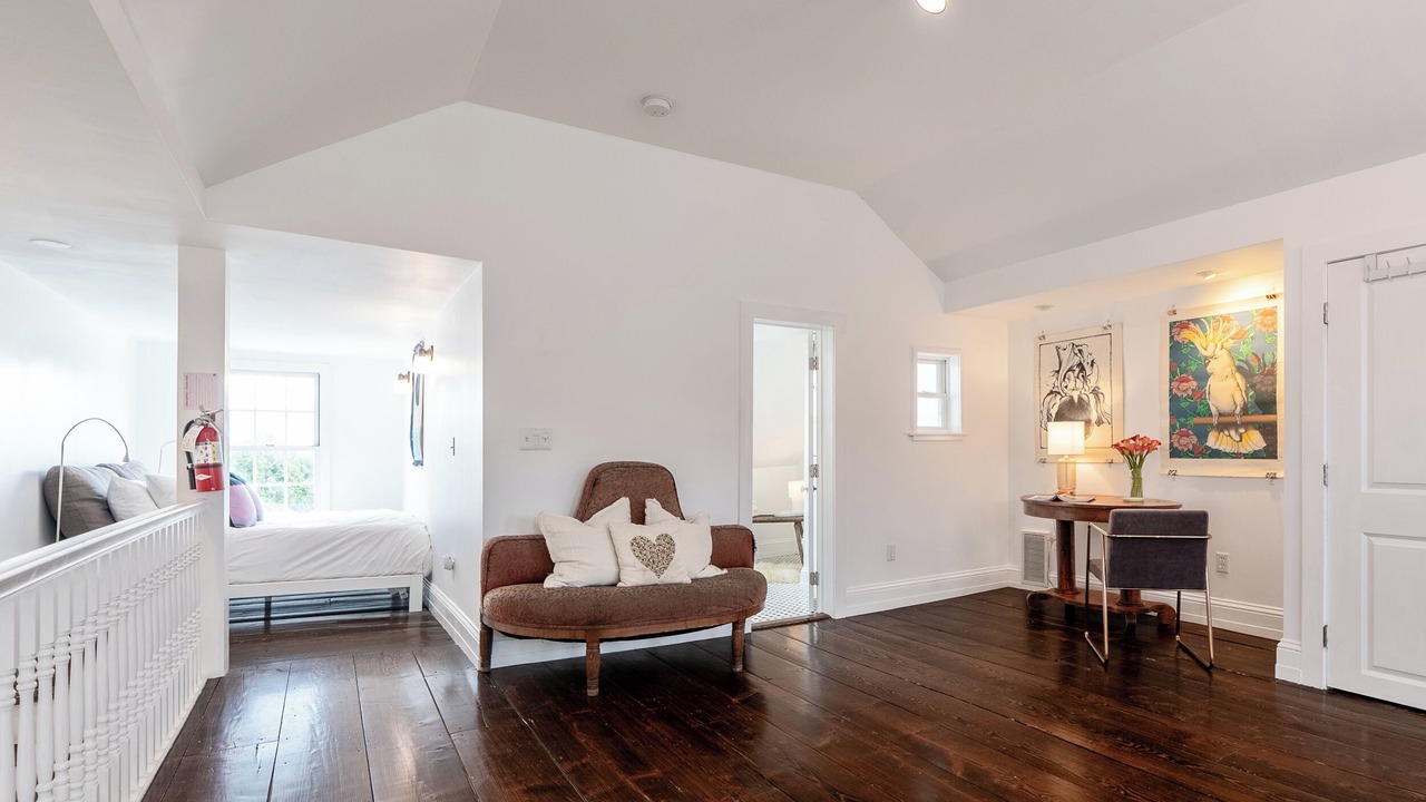 Photo of Bedroom in Hudson