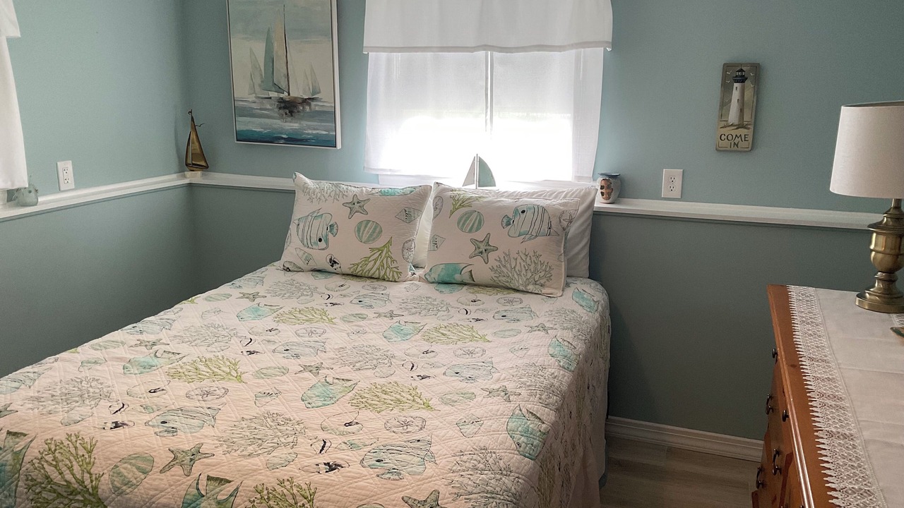 Photo of Bedroom in Old Saybrook