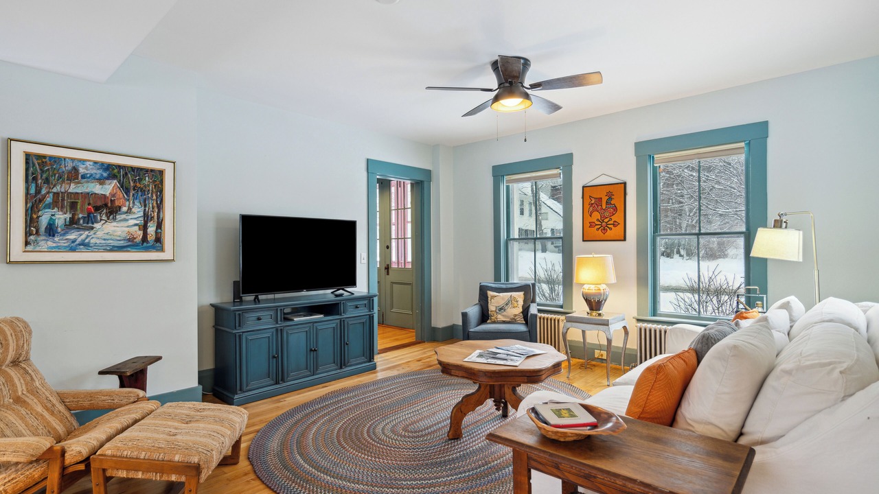 Photo of Livingroom in Bridgewater