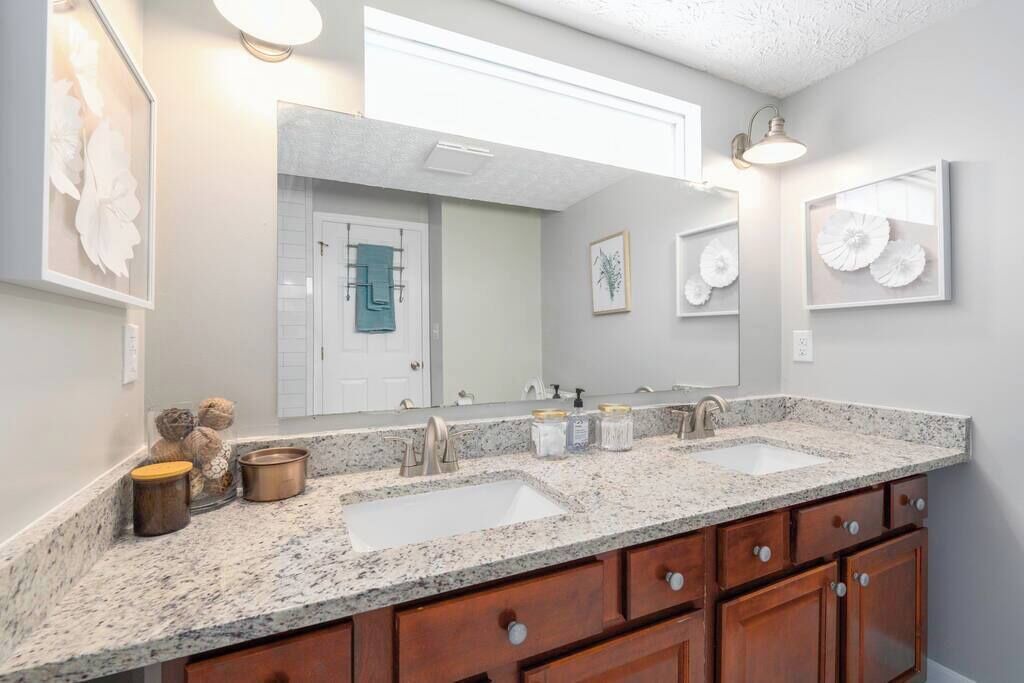 Photo of Bathroom in Oakley