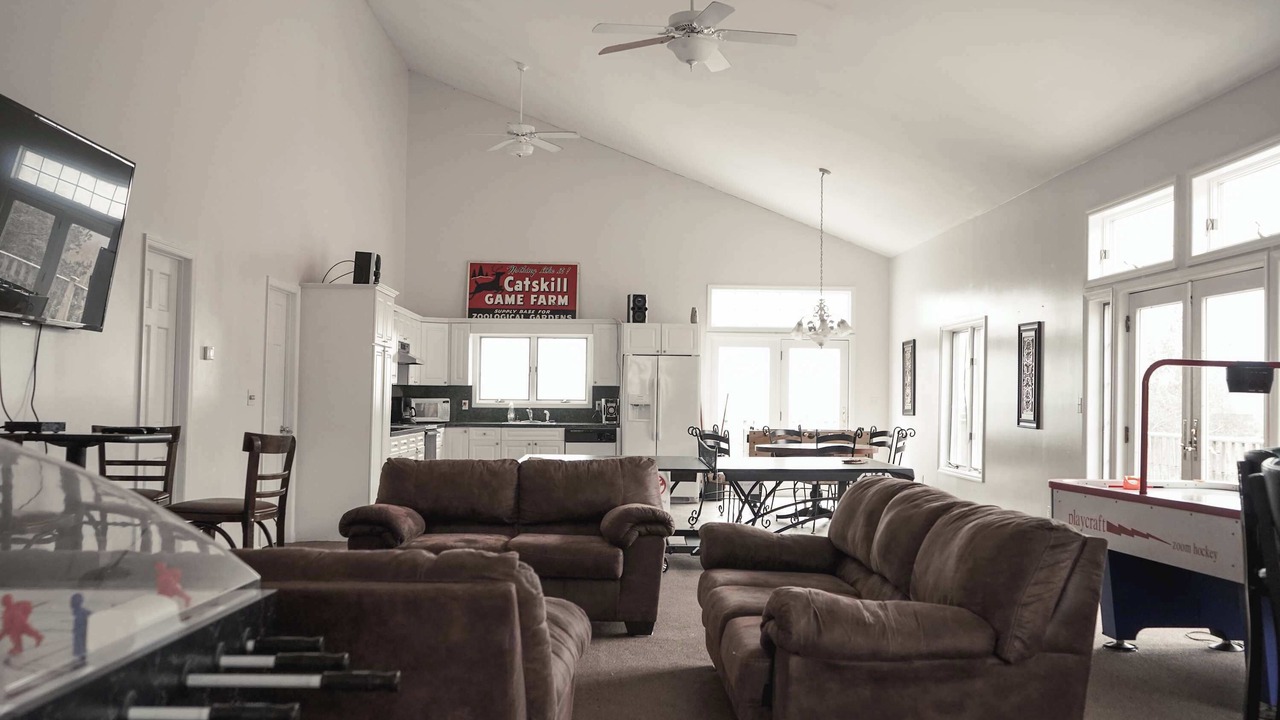 Photo of Livingroom in East Jewett