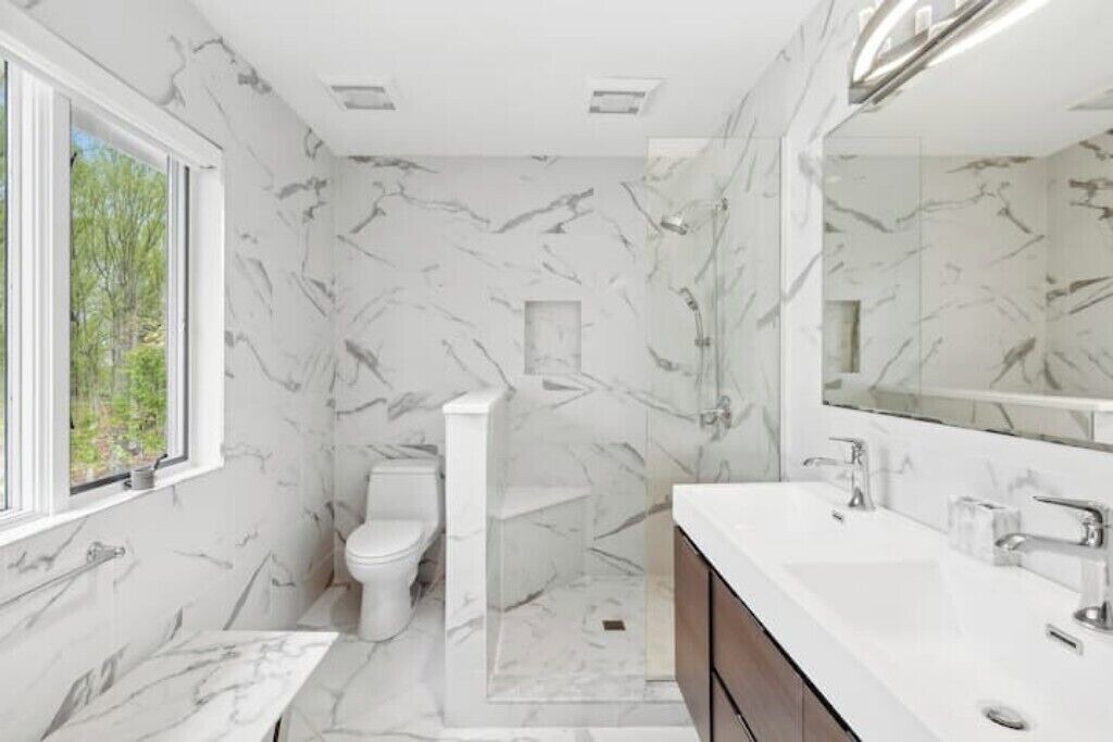 Photo of Bathroom in Amagansett North