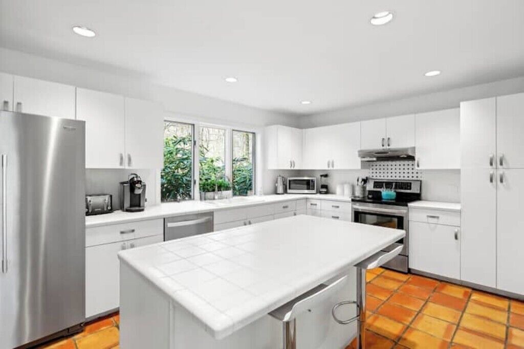 Photo of Kitchen in Amagansett North