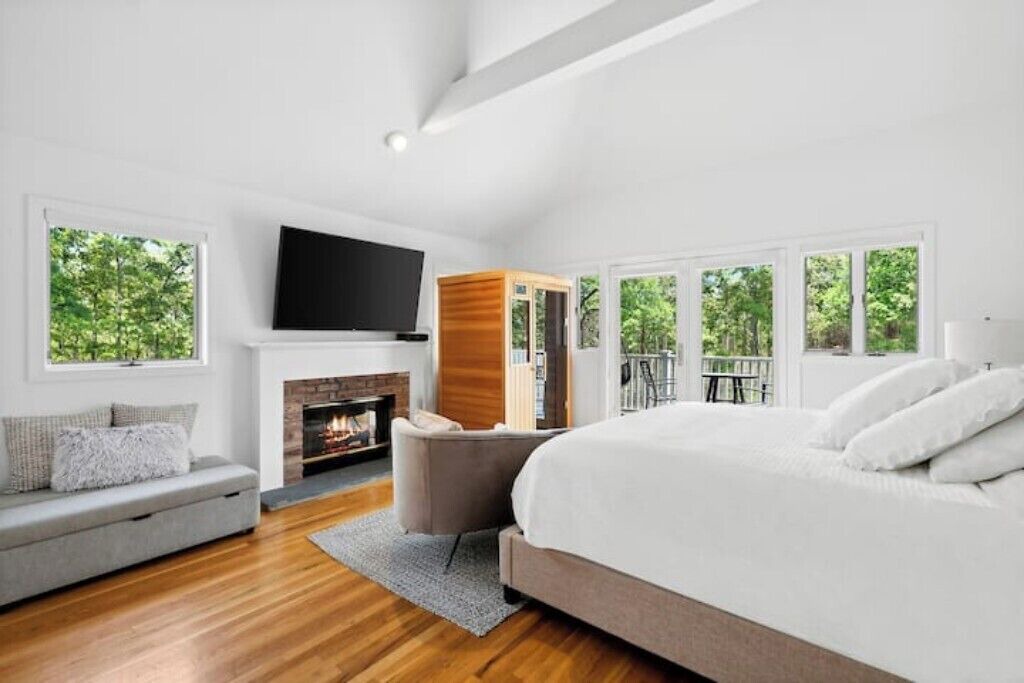 Photo of Bedroom in Amagansett North