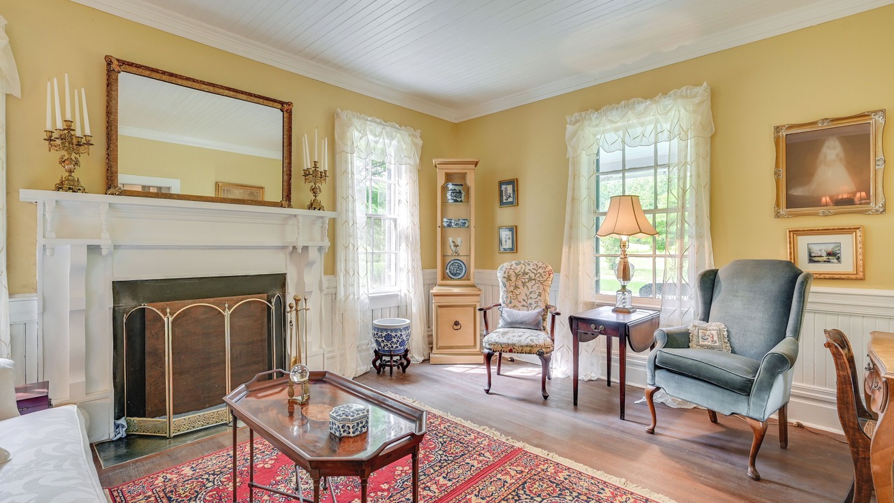 Photo of Livingroom in Stokes
