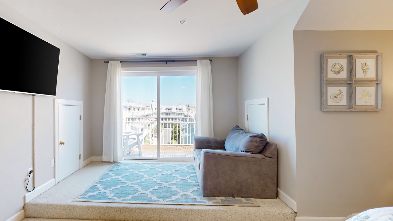 Photo of Livingroom in Sunset Island