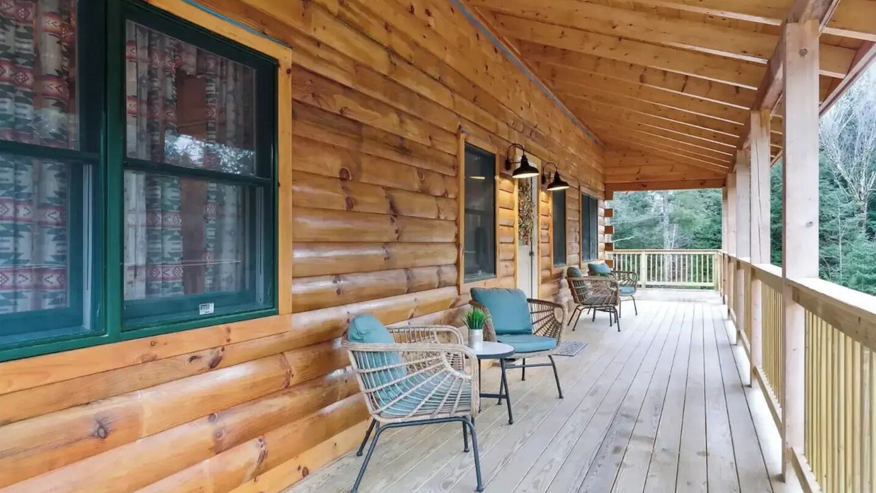 Photo of Patio Balcony in Mount Sunapee