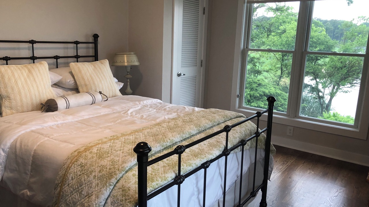 Photo of Bedroom in Norfolk - Virginia Beach