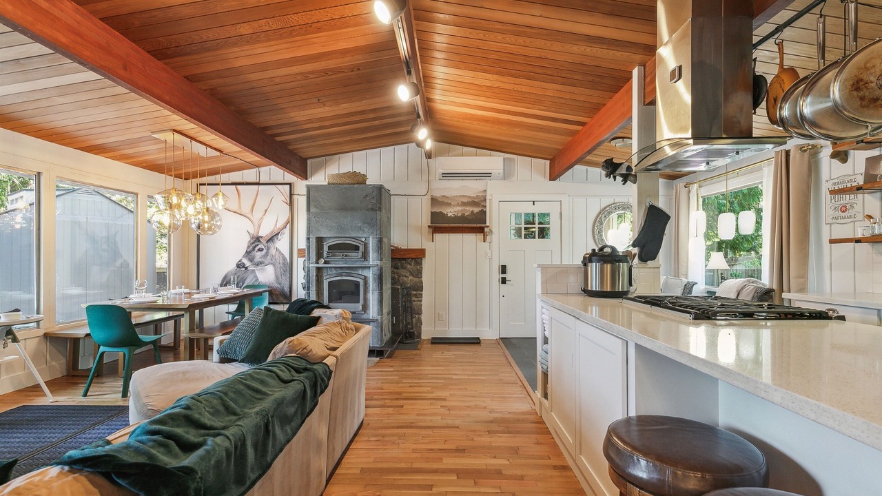 Photo of Bedroom in Sammamish