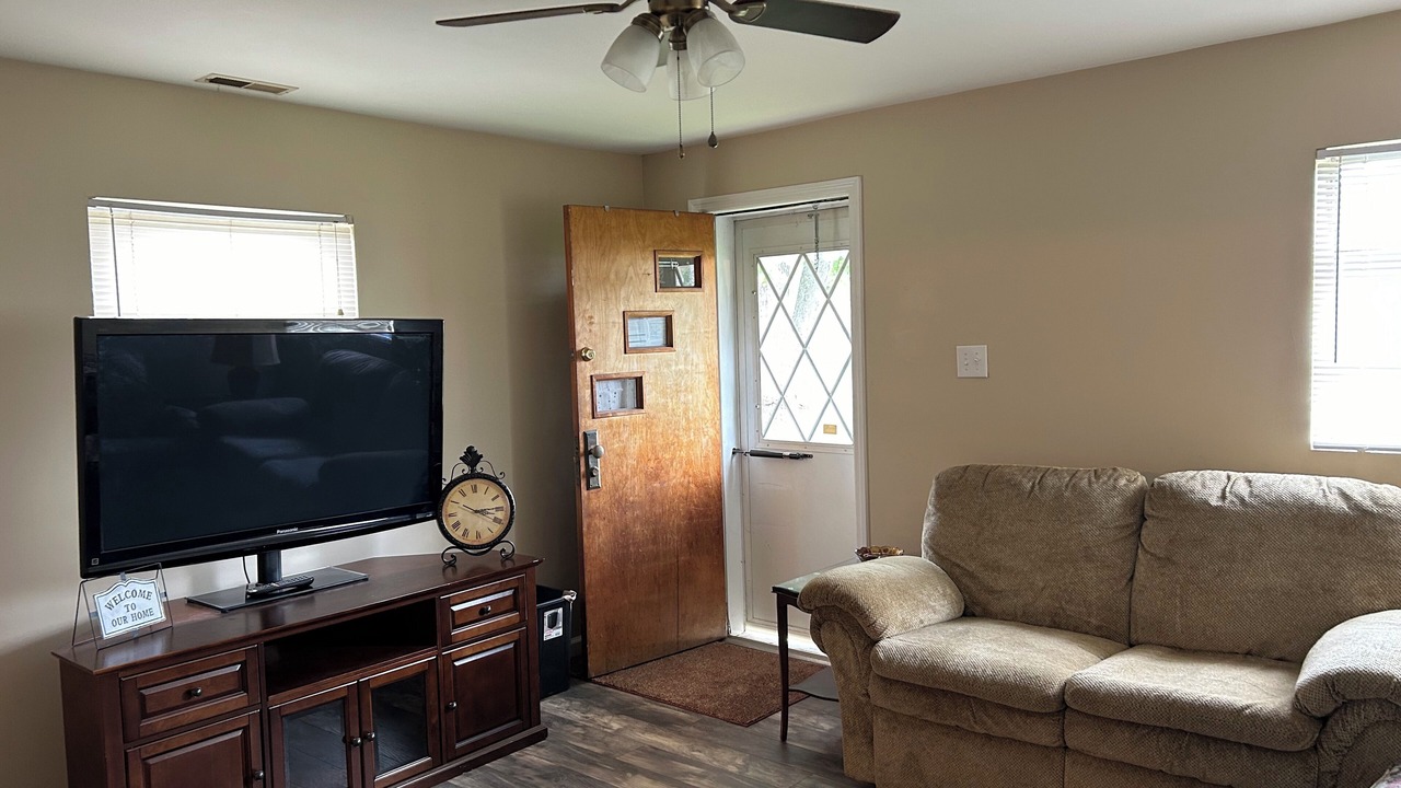 Photo of Livingroom in St Albans
