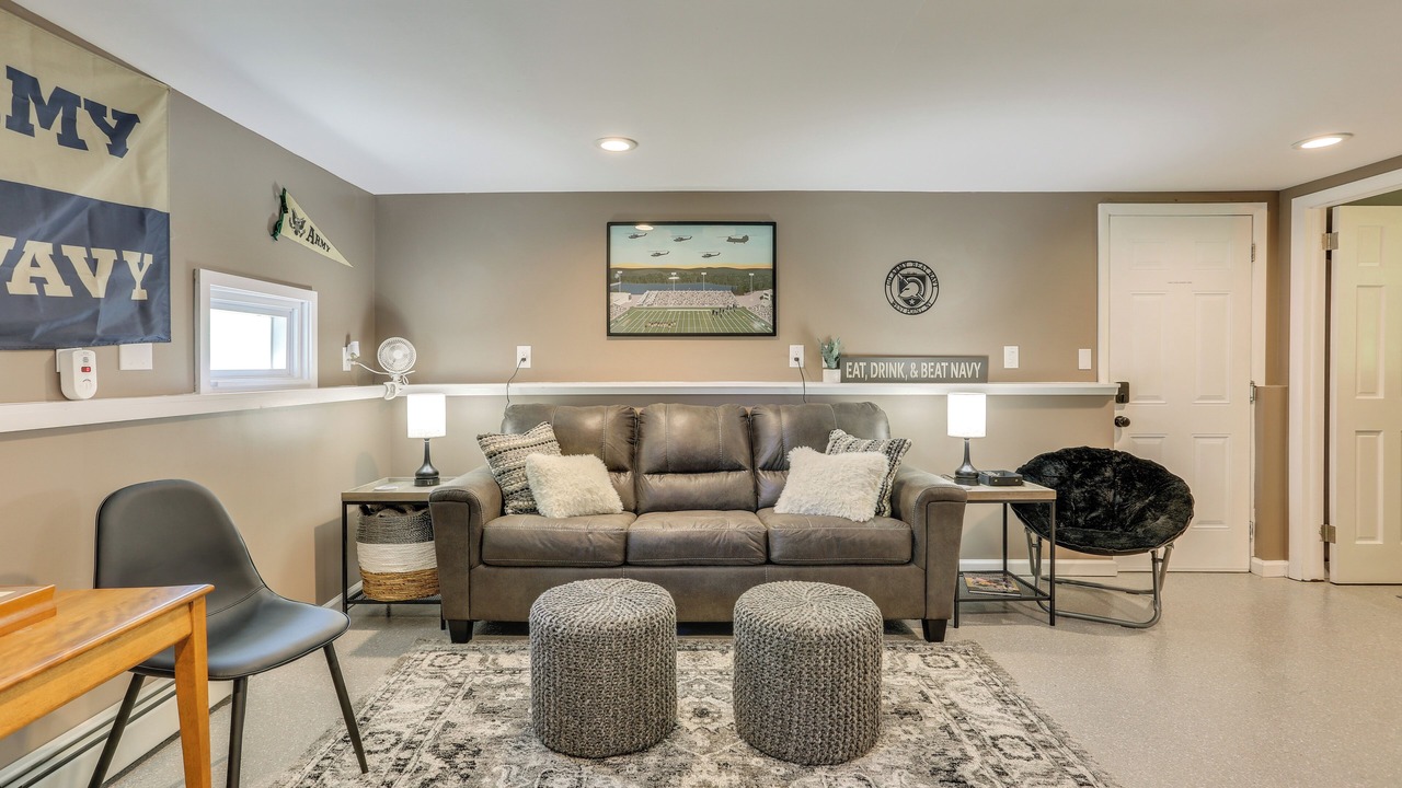 Photo of Livingroom in Highland Falls